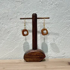 おきなわの木のピアス